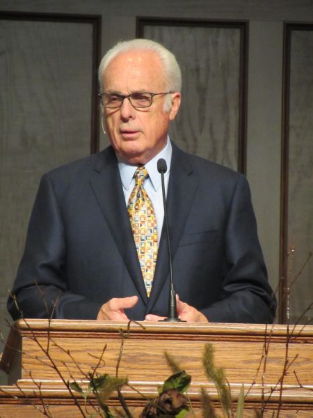 File:John F. MacArthur Jr..jpg